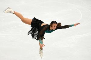Eiskunstlaufen: Schott schafft halbe Olympia-Norm