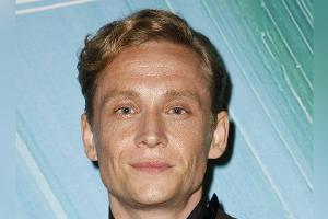 Matthias Schweighöfer: So herzhaft bringt er Kelly Clarkson zum Lachen