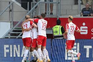 Regensburg verpasst Sprung an die Tabellenspitze