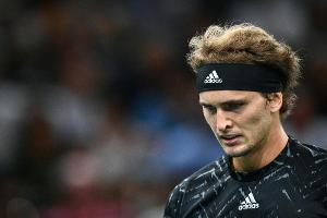 Müder Zverev verpasst Finale in Paris deutlich