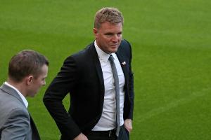 Newcastles Teammanager Howe positiv auf Corona getestet