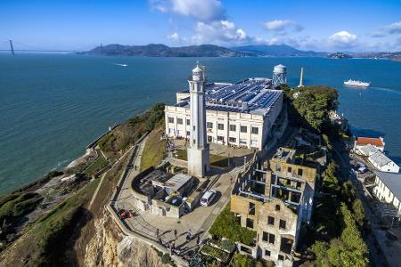 Für das etwas andere Urlaubsfeeling sorgt Alcatraz. Das Fort wurde zur Gefängnisinsel umgebaut und fungierte von 1934 bis 19...