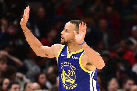 NBA: Curry mit 40 Punkten - Niederlage für Hartenstein