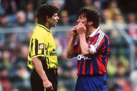 Beim Rückrundenspiel der Bundesliga 1997/97 liegen die Nerven blank. Legendär ist die Heulsusen-Geste von Lothar Matthäus in...