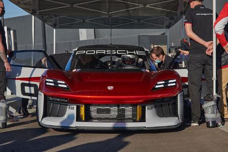 Porsche Mission R