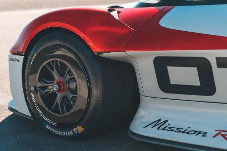 Porsche Mission R