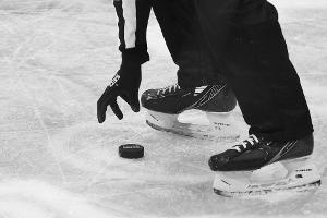 Eishockey: Slowake Sadecky nach Zusammenbruch verstorben
