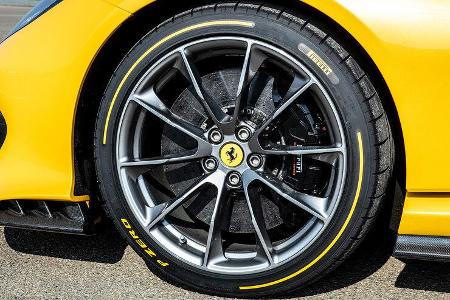 Ferrari 812 Competizione