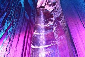 Ruby Falls: Das ist das höchste tiefste Naturwunder der USA
