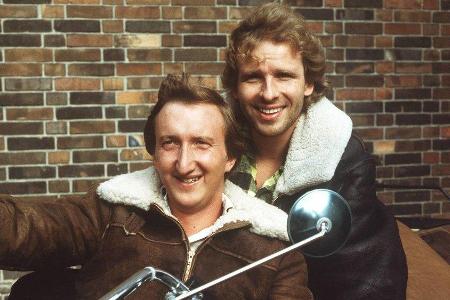 Zusammen mit Thomas Gottschalk (r.) war Mike Krüger auch auf der großen Leinwand erfolgreich. Zusammen mit Thomas Gottschalk (r.) war Mike Krüger auch auf der großen Leinwand erfolgreich.