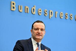 Spahn befürwortet 2G-Regel für Profifußballer