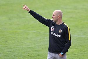 Dresden-Coach Schmidt bangte um seinen Job