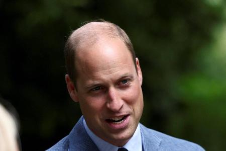 ... sein ältester Sohn Prinz William, der Herzog von Cambridge. Auch er wird mit hoher Wahrscheinlichkeit einmal den Thron b...