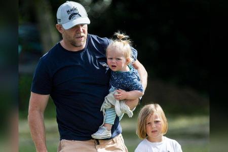 Platz 22, 23 und 24: Mia (rechts), Lena und Lucas Tindall - die drei Kinder von Zara und ihrem Ehemann Mike Tindall (im Bild).