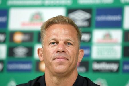 Werder-Coach Anfang weist Vorwürfe wegen Impfzertifikat zurück