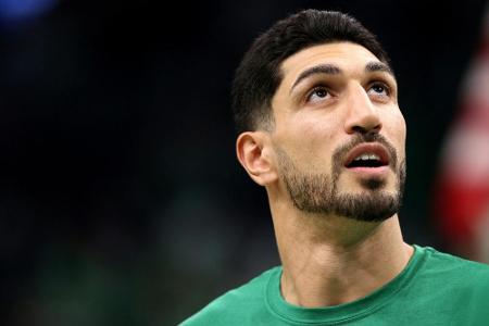 Enes Kanter Freedom: US-Pass und ein neuer Name Enes Kanter Freedom: US-Pass und ein neuer Name