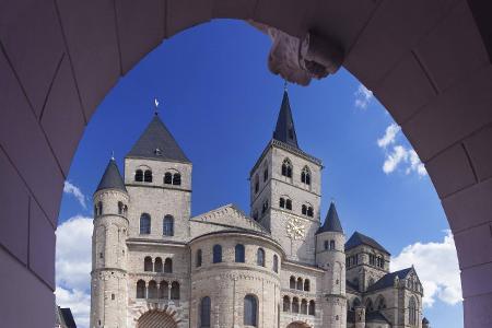 Liebfrauenkirche Trier imago robertharding.jpg