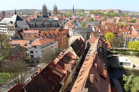 Erfurter Altstadt mit Dom imago Karina Hessland.jpg