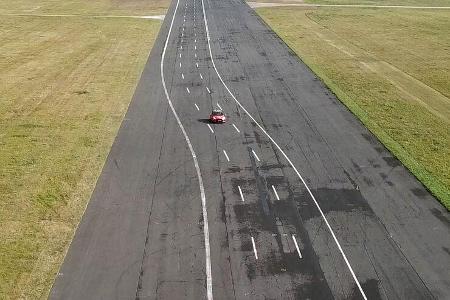 11/2021, Euro NCAP testet Autobahn-Assistenzsysteme Toyota Yaris