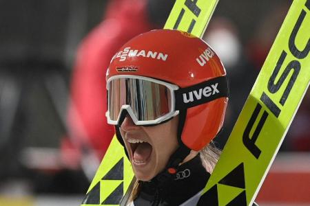 Skispringen: Althaus fliegt bei Mechler-Debüt aufs Podest Skispringen: Althaus fliegt bei Mechler-Debüt aufs Podest