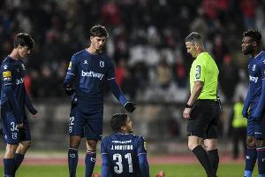Corona-Farce in Portugal: Belenenses spielt zu neunt