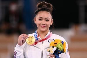 Turn-Olympiasiegerin Lee berichtet von Pfefferspray-Attacke