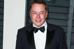 Zuckersüßer Auftritt! Elon Musk mit Sohn X Æ A-Xii im Videochat