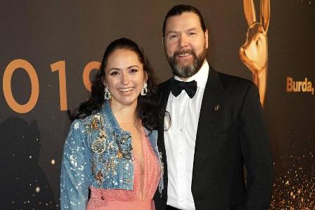 Seltener Pärchenauftritt: Rea Garvey und seine Josephine bei einer Veranstaltung. Seltener Pärchenauftritt: Rea Garvey und seine Josephine bei einer Veranstaltung.