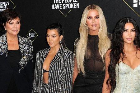 Der Kardashian-Jenner-Clan trauert um die beliebte Promi-Managerin. Der Kardashian-Jenner-Clan trauert um die beliebte Promi-Managerin.