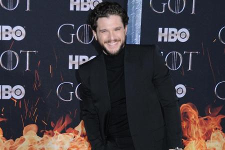 Schauspieler Kit Harington trägt seine Haare seit dem Ende der Dreharbeiten zur Serie kürzer, den Bart seiner Figur hat er a...