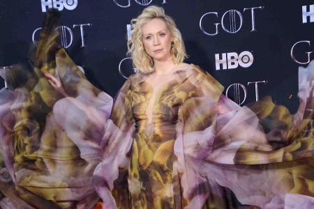 Schauspielerin Gwendoline Christie versteht es hingegen im wahren Leben, modisch zu glänzen - und wie!