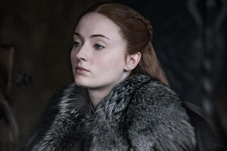 Sansa Stark besticht durch ihre lange, rötliche Mähne.