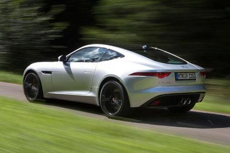 Jaguar F-Type Coupé S, Heckansicht