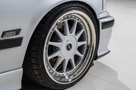 BMW 316i Compact (E36) mit V12-Motor