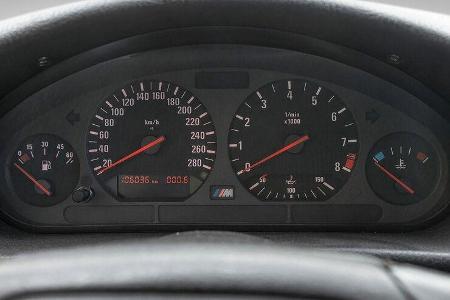 BMW 316i Compact (E36) mit V12-Motor