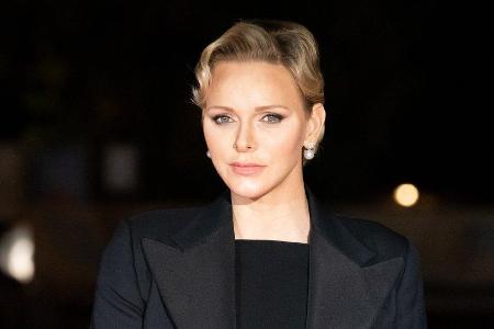 Charlène von Monaco erholt sich von gesundheitlichen Problemen. Charlène von Monaco erholt sich von gesundheitlichen Problemen.