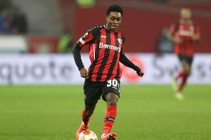 Trotz Blessur in Budapest: Leverkusen reist mit Frimpong nach Frankfurt
