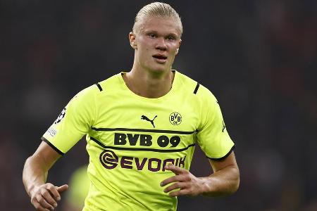 Es dauert nur fünf Minuten, ehe der Norweger das erste Mal in Erscheinung trat und Schulz' Ecke prompt im Besiktas-Tor verse...