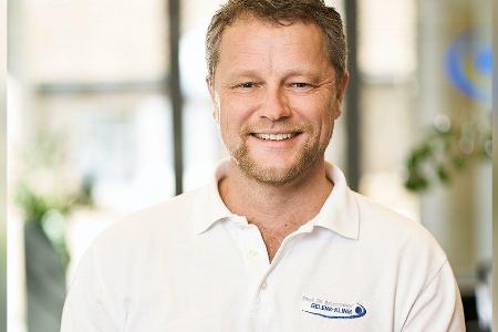 Professor Dr. Sven Ostermeier ist leitender Orthopäde und Sportmediziner der Gelenk-Klinik Gundelfingen.
