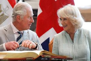 Charles und Camilla: Besonderes Geschenk an royale Fans