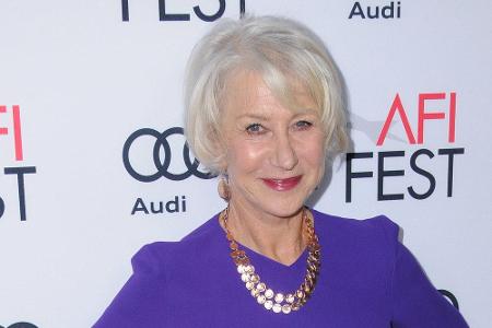 Allen voran: Helen Mirren. Der 72-jährigen Oscarpreisträgerin gelang spielerisch der Übergang von hellblondem zum weißem Haar.