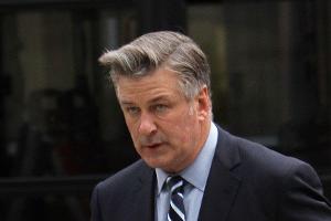 Nach Interview: Behörden entlasten Alec Baldwin noch nicht
