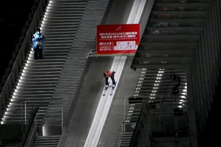 Siegel gewinnt erstes Skispringen auf Olympia-Schanze in Peking