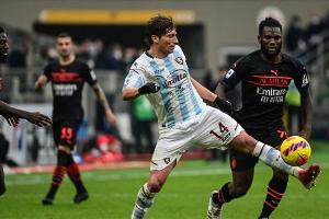 Italien: Milan erobert zunächst die Spitze