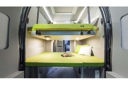 Campingbusse mit Heckhubbett