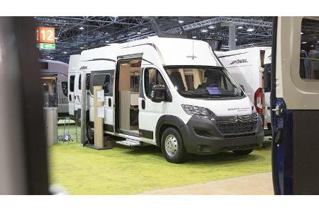 Campingbusse mit Heckhubbett