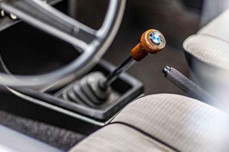 BMW 2000