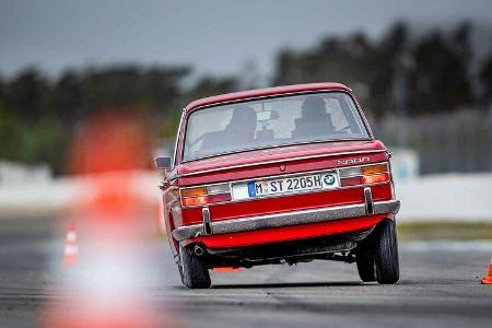 BMW 2000