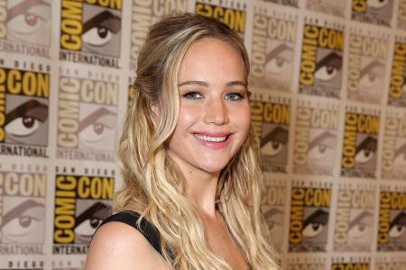 Happy Birthday, Jennifer Lawrence! Die 1990 in Kentucky geborene Schauspielerin war insgesamt schon für über 60 Preise nomin... Happy Birthday, Jennifer Lawrence! Die 1990 in Kentucky geborene Schauspielerin war insgesamt schon für über 60 Preise nomin...