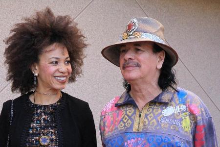 Cindy Blackman brachte Carlos Santana in die Klinik. Cindy Blackman brachte Carlos Santana in die Klinik.